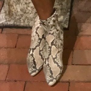 COPY - Steve Madden 🔥BOOTS🔥